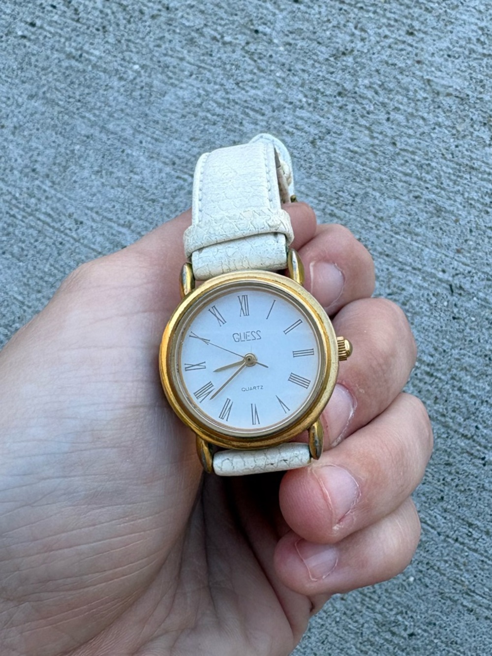 VINTAGE GUESS 1989 WOMENS WHITE WATCH